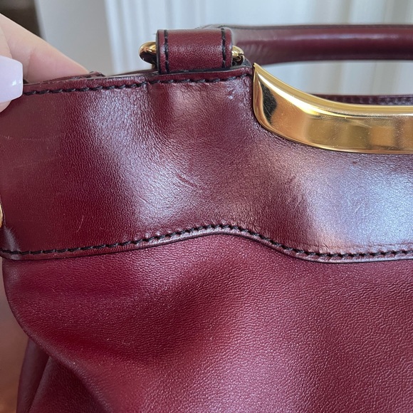 BURBERRY CALF LEATHER TOP HANDLE SATCHEL. Rich and unique Cabernet color - Picture 4 of 10